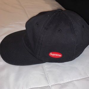 Supreme baseball cap